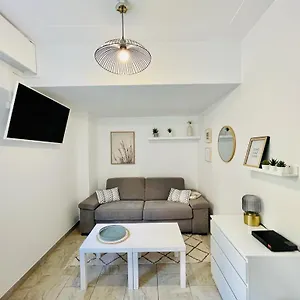 studio-au-bord-de-mer.fr-provencehotel.com/