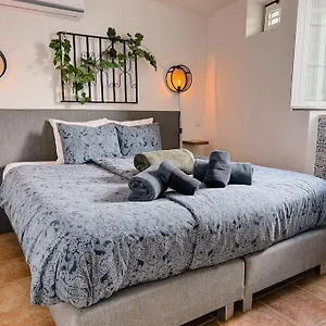 https://old-fishermans-corner-5-centro-old-town-albufeira.hotelaalgarve.com